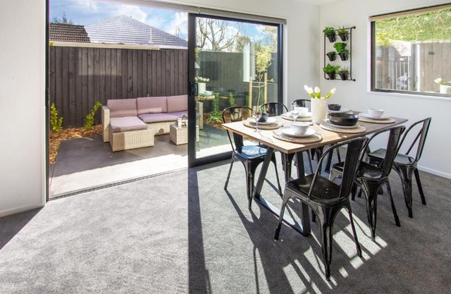 Sunsoaked & Stylish 3 Bed, 1.5 Bath Home w Garage