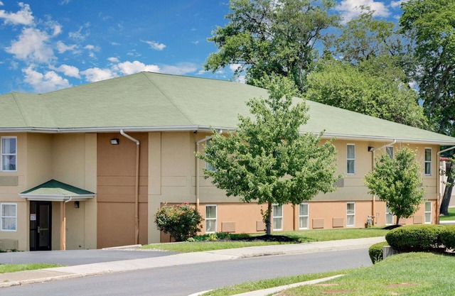 Super 8 by Wyndham Allentown