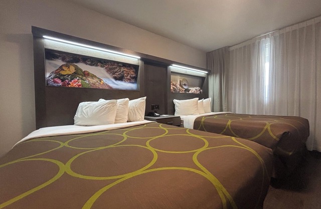 Super 8 by Wyndham Macleod Trail Calgary