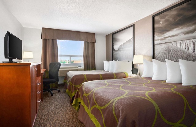 Super 8 by Wyndham Regina
