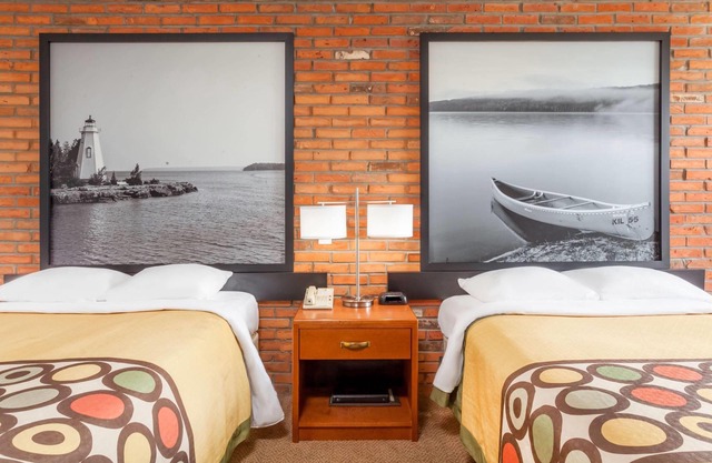 Super 8 by Wyndham Sudbury ON