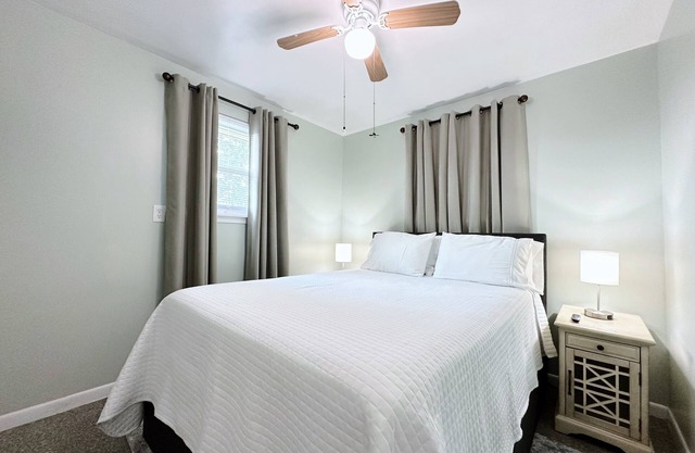 Super Clean and Convenient Apartment Convenient to NOLA and MSY ~ The Che'Leone