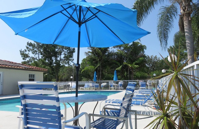 Super condominio en el lago Tarpon, muelle. 1er piso