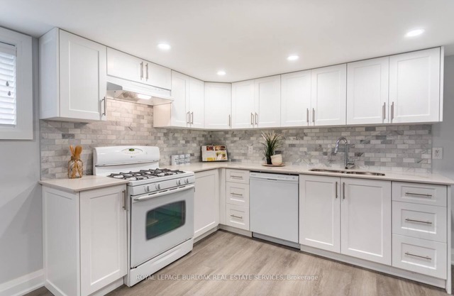 Super convenient Burlington home