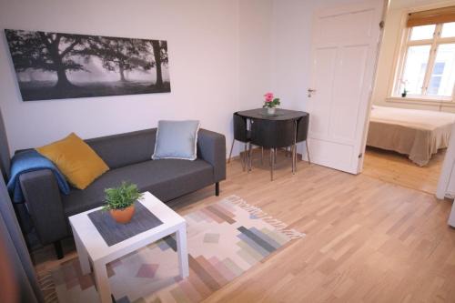 Super cozy 3-bedroom in picturesque neigborhood