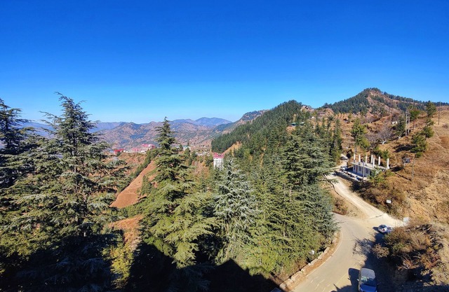 Super Deluxe Room | w/ King Size bed View, Balcony, Bonfire, Food, Mountain View