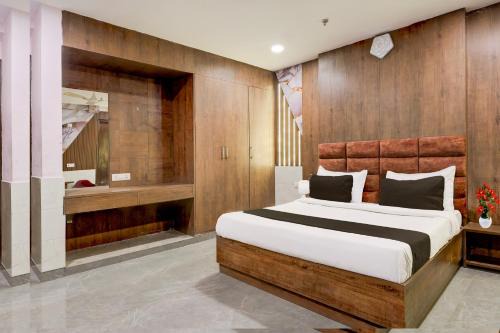 Super Hotel O Alipur Narela