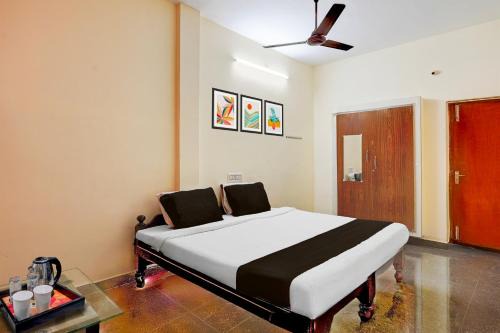 Super Hotel O Poigai Near Airport