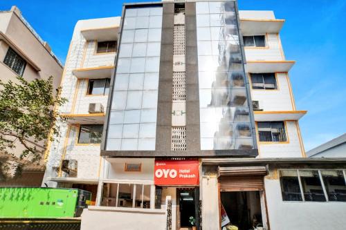 Super Hotel O Prakash Inn