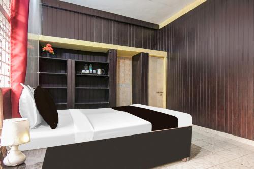 Super Hotel Supreet Inn