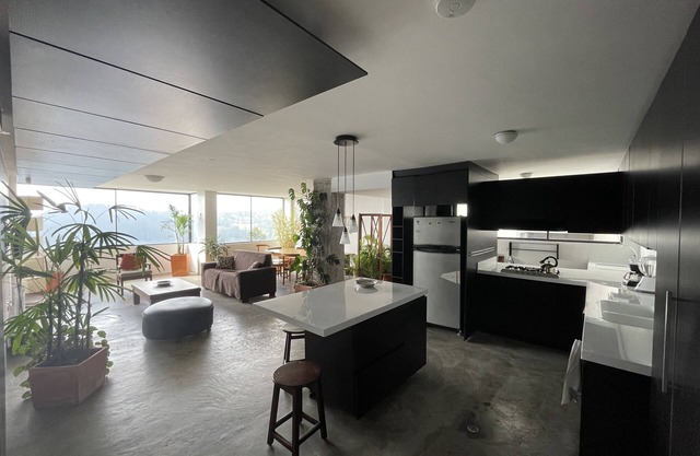 Super located and comfortable, incredible views!!!
