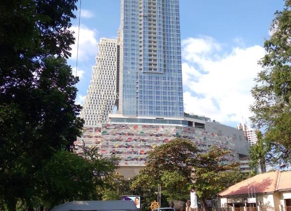 Super Luxury 2 BR Apartment in Five Star Colombo City Centre