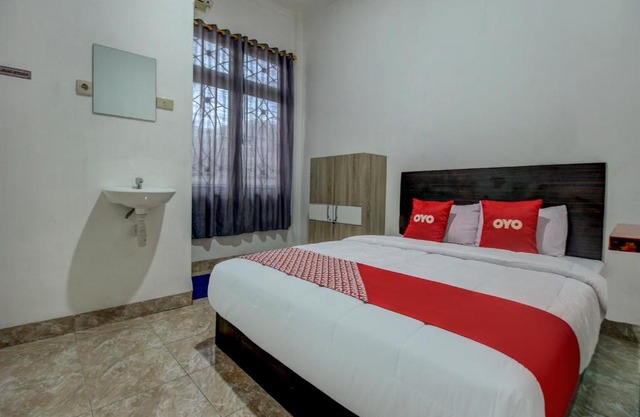 SUPER OYO 90224 Palembang Residence
