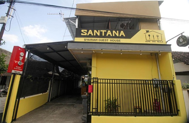 Super OYO Capital O 2258 Santana Syariah Guest House