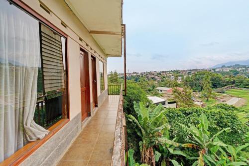 Super OYO Capital O 91810 Hotel Balebat 2