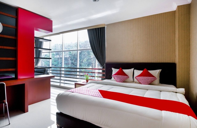 Super OYO Collection O 3431 Hotel Alpha Bandara