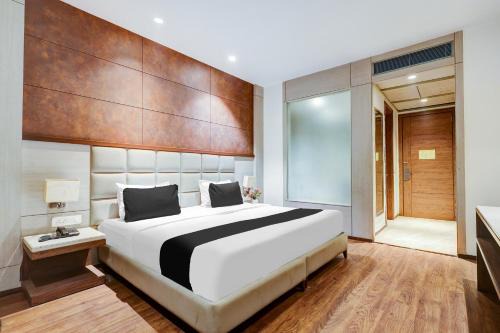 Super Townhouse Chhatarpur Near Metro Park