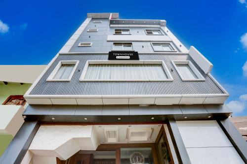 Super Townhouse Model Town Rohtak Formerly Hotel Tathastu