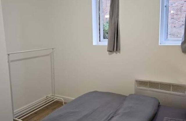 Super Value Bath Street Flat