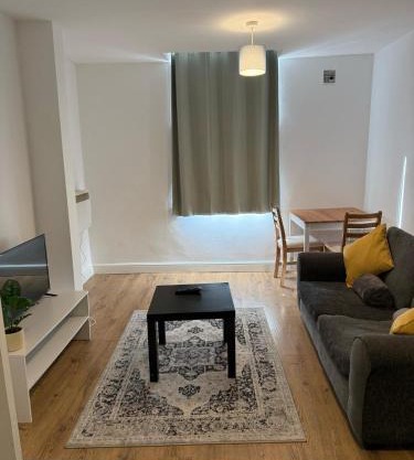 Super Value Bath Street Flat