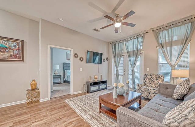 Superb 2Bed 2Bath W Pool View N NRG Med Ctr Area