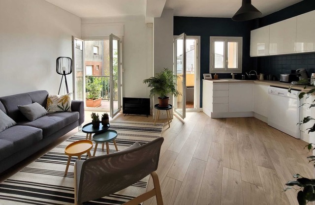 Superb 3 bedroom 2 bathroom apartment