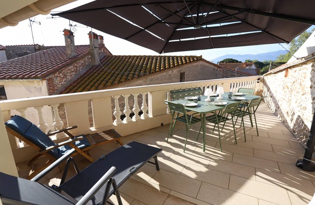 Magnífica casa de 3 estrellas con terraza a pocos minutos de las playas.