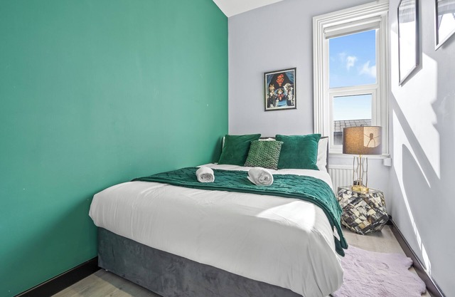 Superb 3bed Fulham Palace Retreat