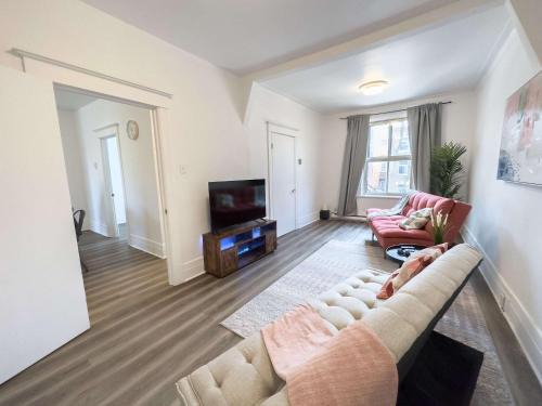 Superb 4 Beds Apt 5mins To Beaubien Metro