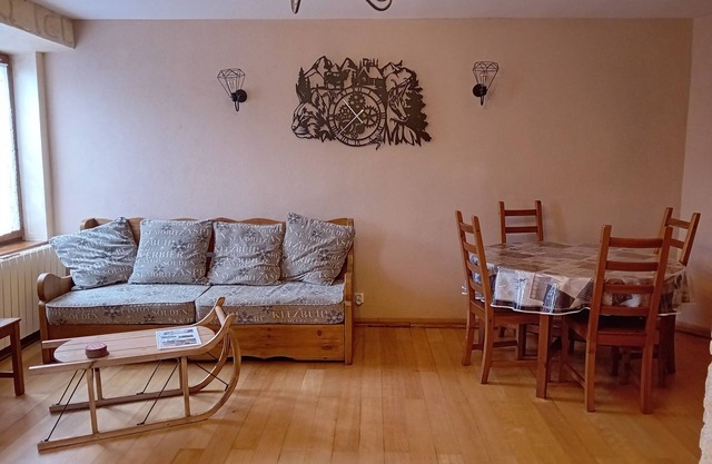 Superb 6-person apartment in Bois d'Amont with garage
