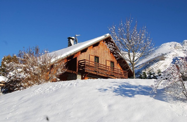 CHALET EXCELENTE 14/15 PERSONAS CON PISCINA PRIVADA EN VILLARD DE LANS