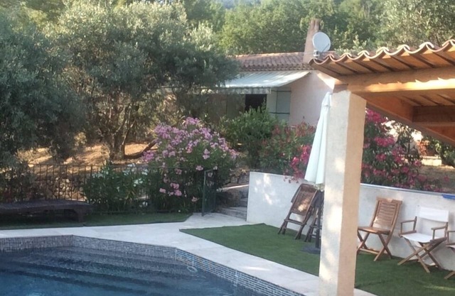 "SUPERB EXPERIENCE" MODERN VILLA, HUGE GARDEN, CLOSE TO VILLAGE