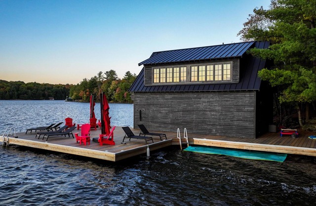 Excelente cabaña familiar en el lago Joe! Impresionantes puestas de sol para siempre! ¡Pista de tenis! ¡Gimnasio!