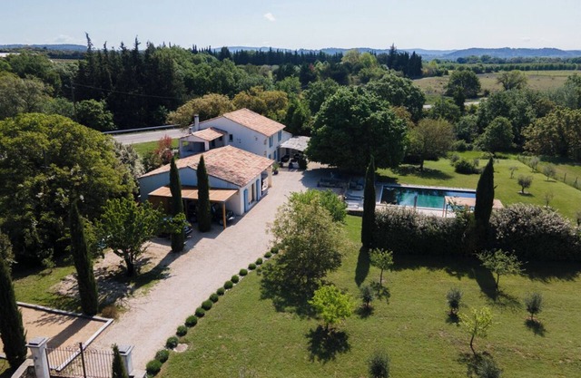 Superb Mas in the Luberon