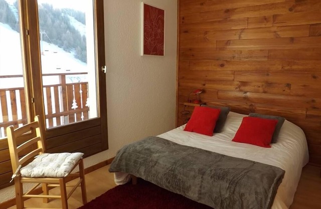 ESTUPENDO APARTAMENTO RENOVADO AL PIE DE LAS PENDIENTES
