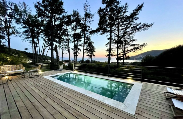 Espléndido chalet frente al mar, vista panorámica