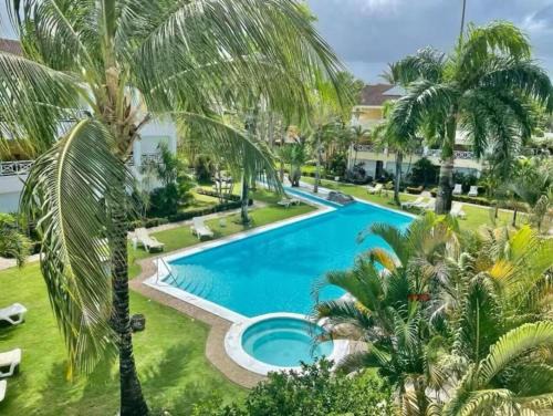 Superbe 2bd apt in gated community 2 steps from everything- Playa Popi
