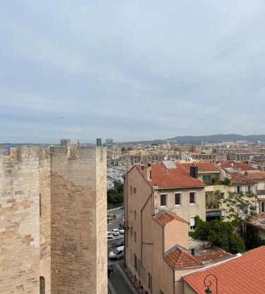 Superbe appartement vue mer vieux port saint Victor