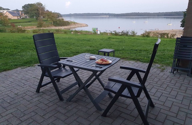 Superbe Villa au Bord du lac