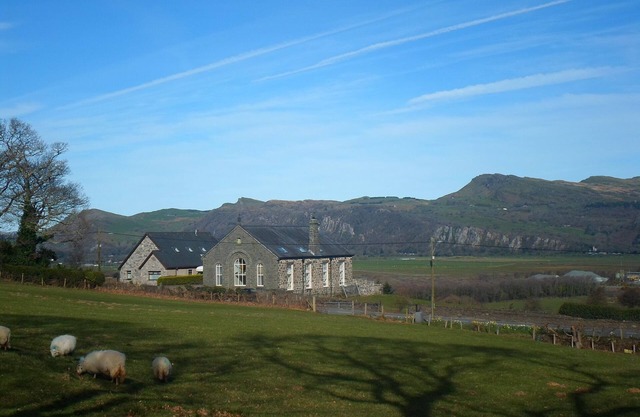 Superior 5-bed conversion close to Portmeirion in Snowdonia