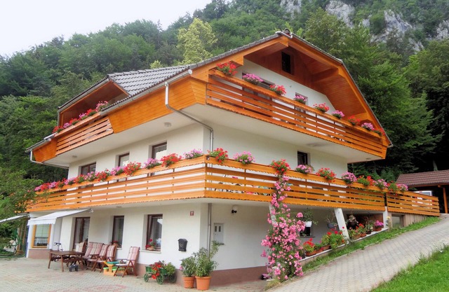 Apartamento superior con 3 balcones en la zona del lago Bled de Eslovenia