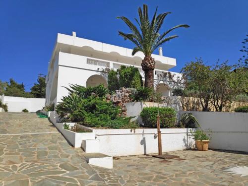 Superior Beachfront Apartment in Aghios Emilianos - Porto Heli