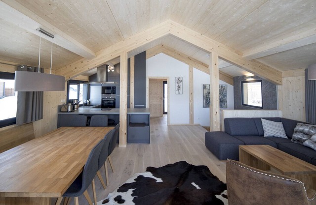 Superior Chalet # 12 with sauna & bathtub inside