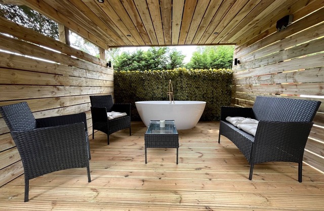 Superior-Lodge-Baño Privado