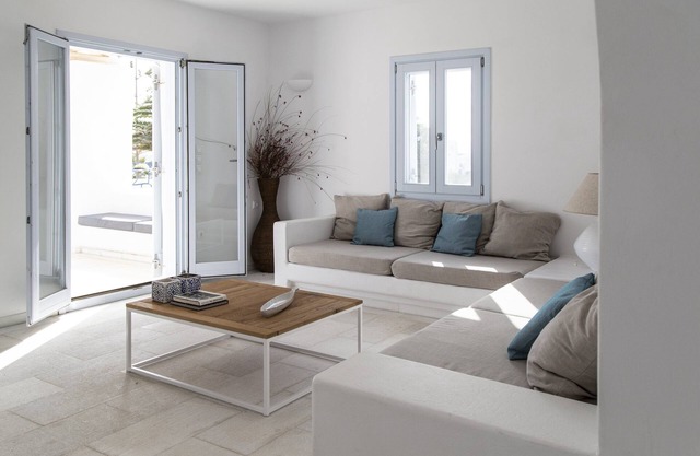 SAND Suite con vistas al mar 1 | The SAND Collection Villas & Suites