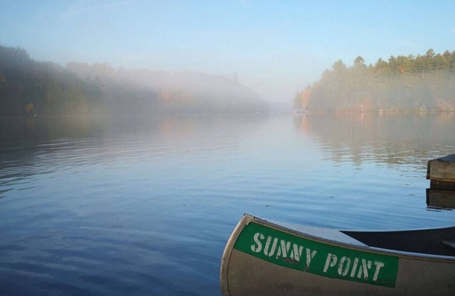 Waterfront Cottage near Muskoka - Superior 3 bedroom Cottage with Private Dock