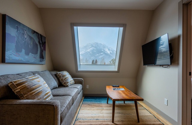 Superior Two Bedroom Apartment