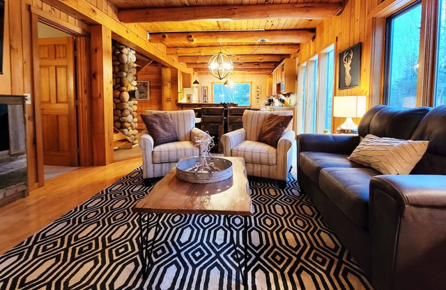 Superior Woods | Private Wooded Retreat