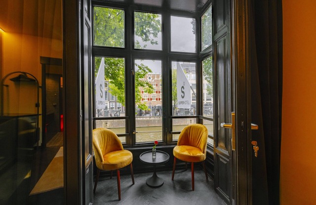 SUPPER Hotel
