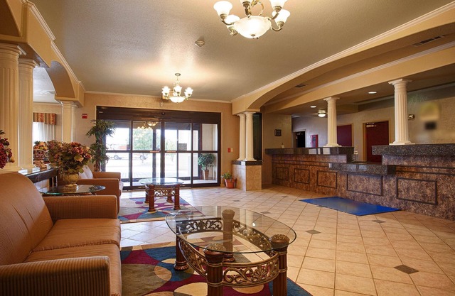 SureStay Plus Hotel by Best Western Quanah